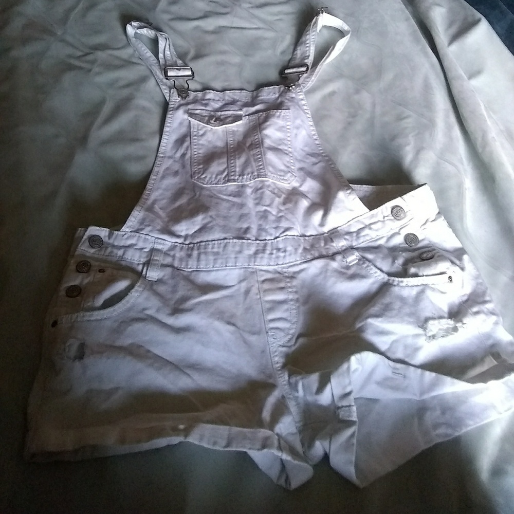 Overall shorts